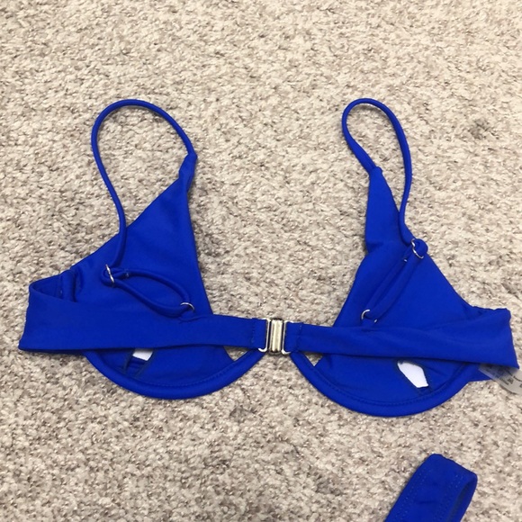 SHEIN Swimsuit - Picture 4 of 6